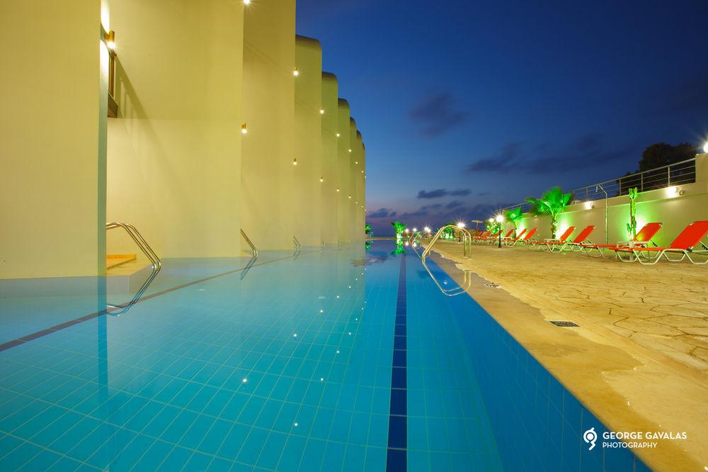 Agelia Beach Hotel Sfáka Esterno foto