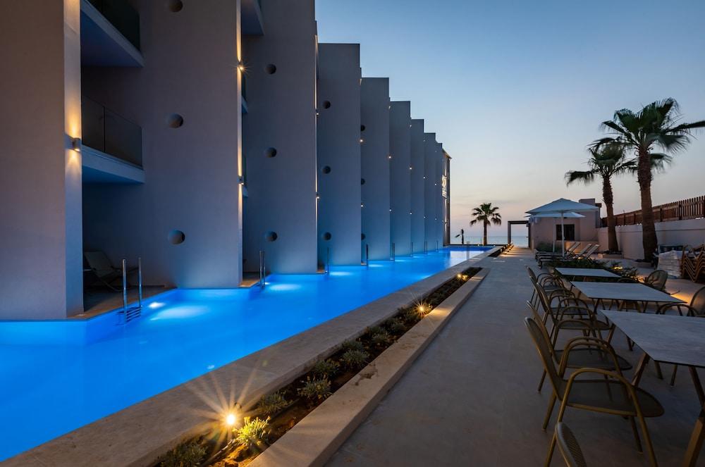 Agelia Beach Hotel Sfáka Esterno foto
