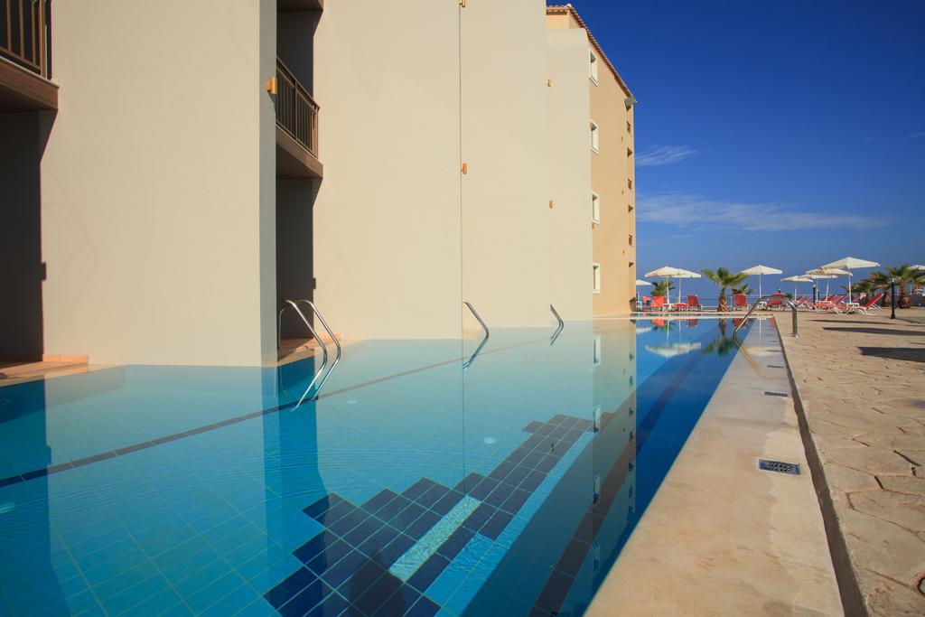 Agelia Beach Hotel Sfáka Esterno foto
