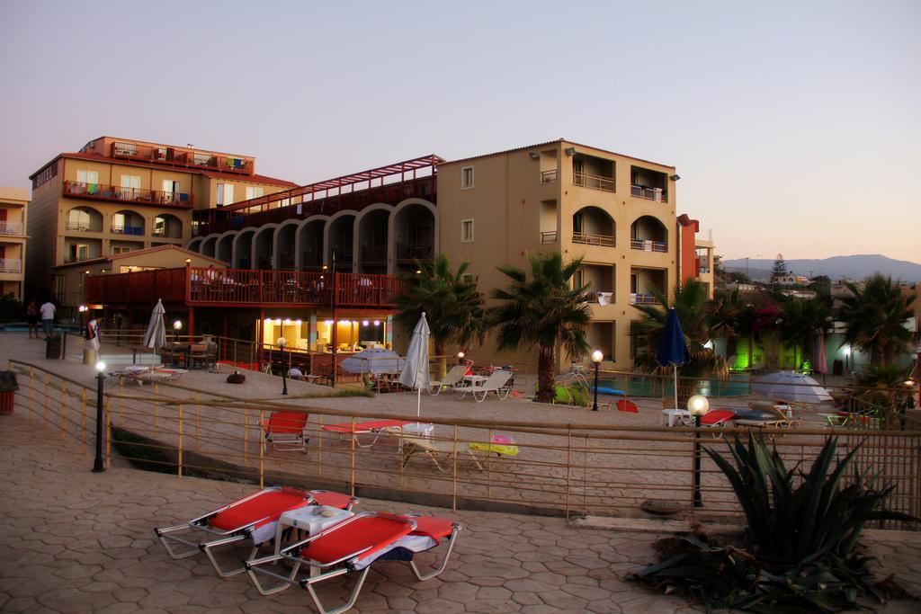 Agelia Beach Hotel Sfáka Esterno foto