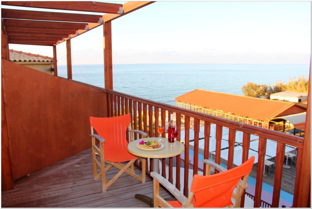 Agelia Beach Hotel Sfáka Esterno foto