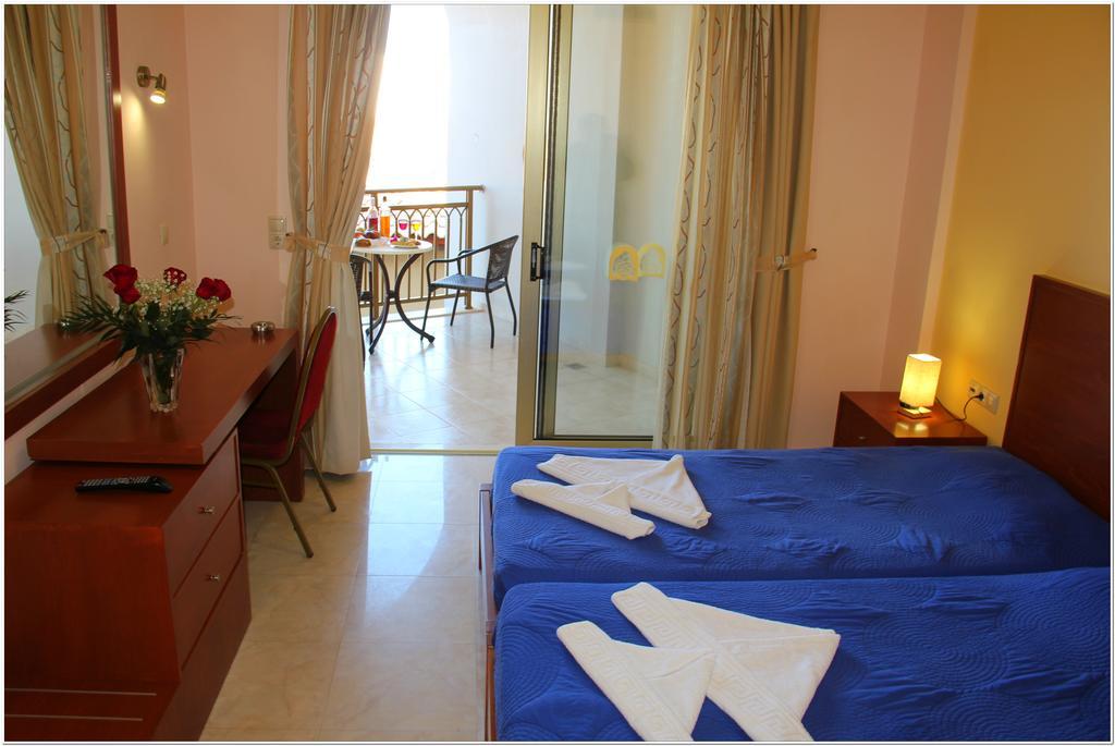 Agelia Beach Hotel Sfáka Esterno foto
